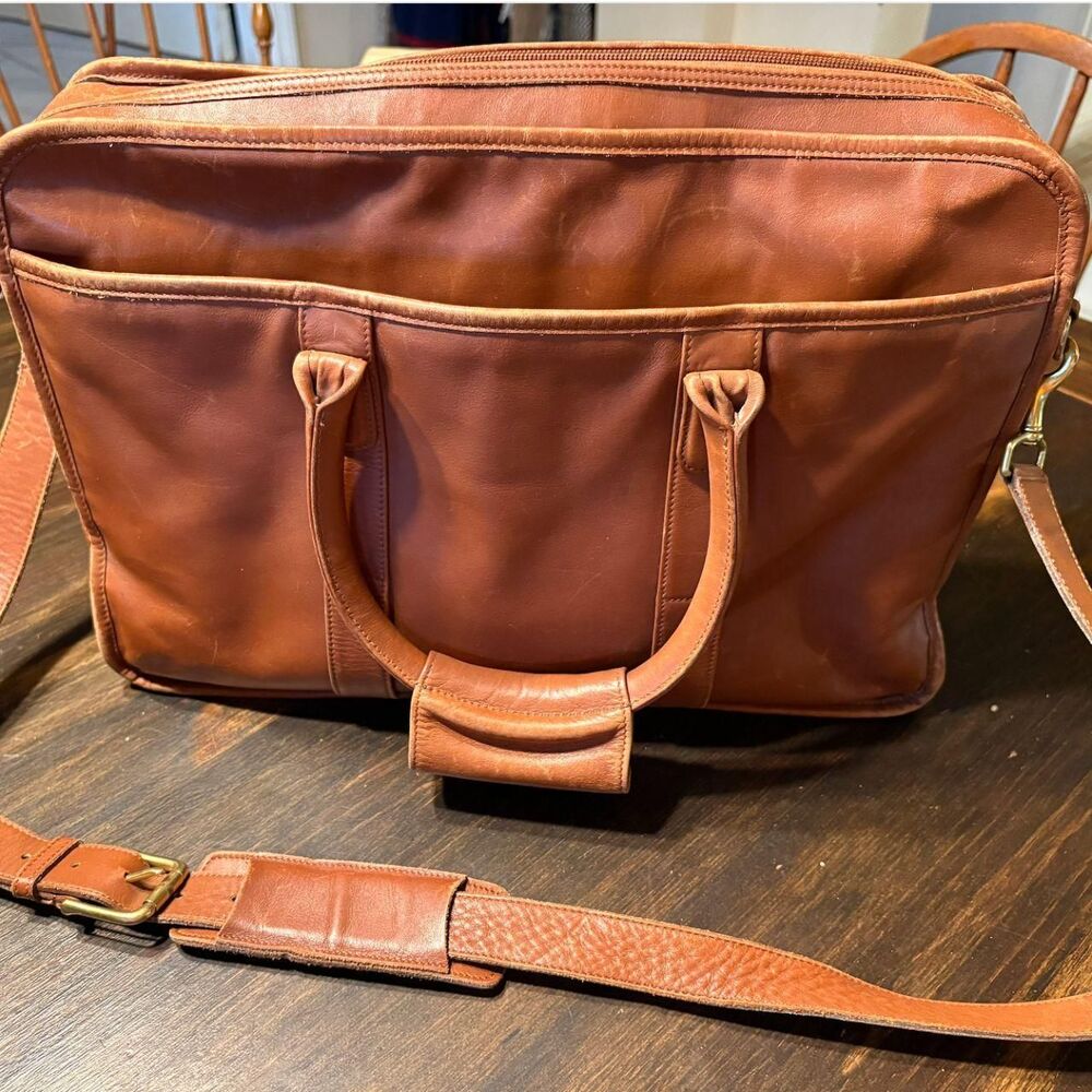 Vintage Coach 0588 Brown Leather Foldover Suiter Travel / Garment / Business Bag
